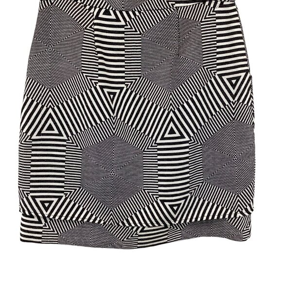 HD In Paris Anthropologie Black & White Geometric Patterned Skirt Size XS XSmall - Picture 9 of 9
